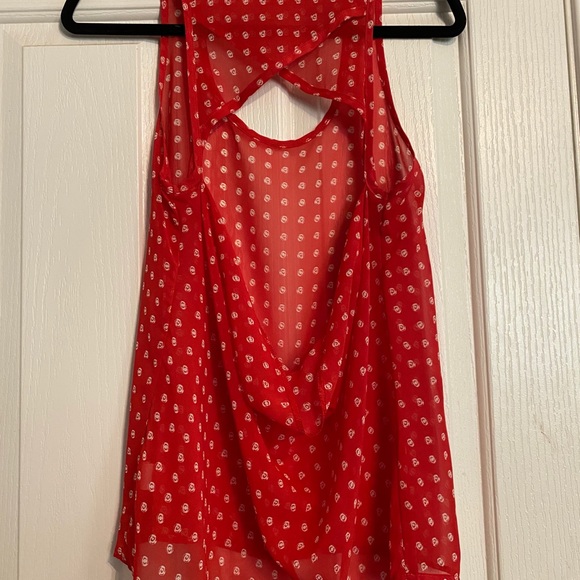 Sheer Open Back Tank - Picture 4 of 4